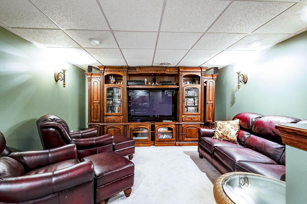 17980 Glen Road, Gambier, Ohio image 33