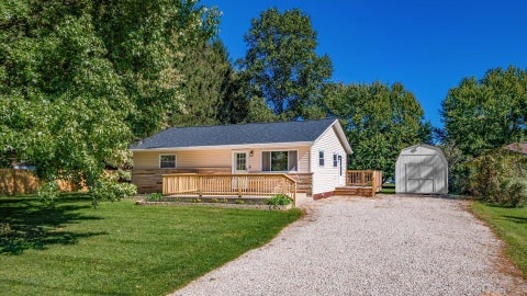 Photo of 51 5th Avenue SW, Etna, OH 43062 (MLS # 226038433)
