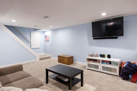 Tiny photo for 6435 Harlem Road, New Albany, OH 43054 (MLS # 226002747)