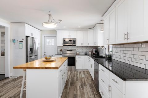 Tiny photo for 6435 Harlem Road, New Albany, OH 43054 (MLS # 226002747)