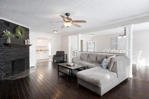 Tiny photo for 6435 Harlem Road, New Albany, OH 43054 (MLS # 226002747)