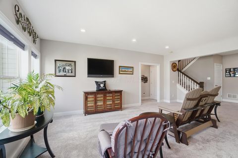 Tiny photo for 3045 Big Timber Loop, Lewis Center, OH 43035 (MLS # 226013427)