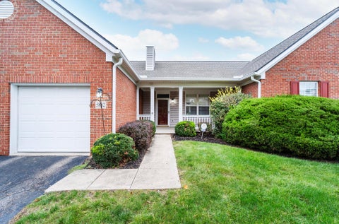 Photo of 5882 Oak Path Lane, Columbus, OH 43213 (MLS # 226039565)