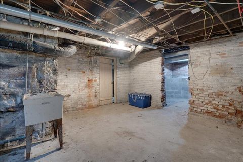 Tiny photo for 155 N High Street, Chillicothe, OH 45601 (MLS # 226018568)