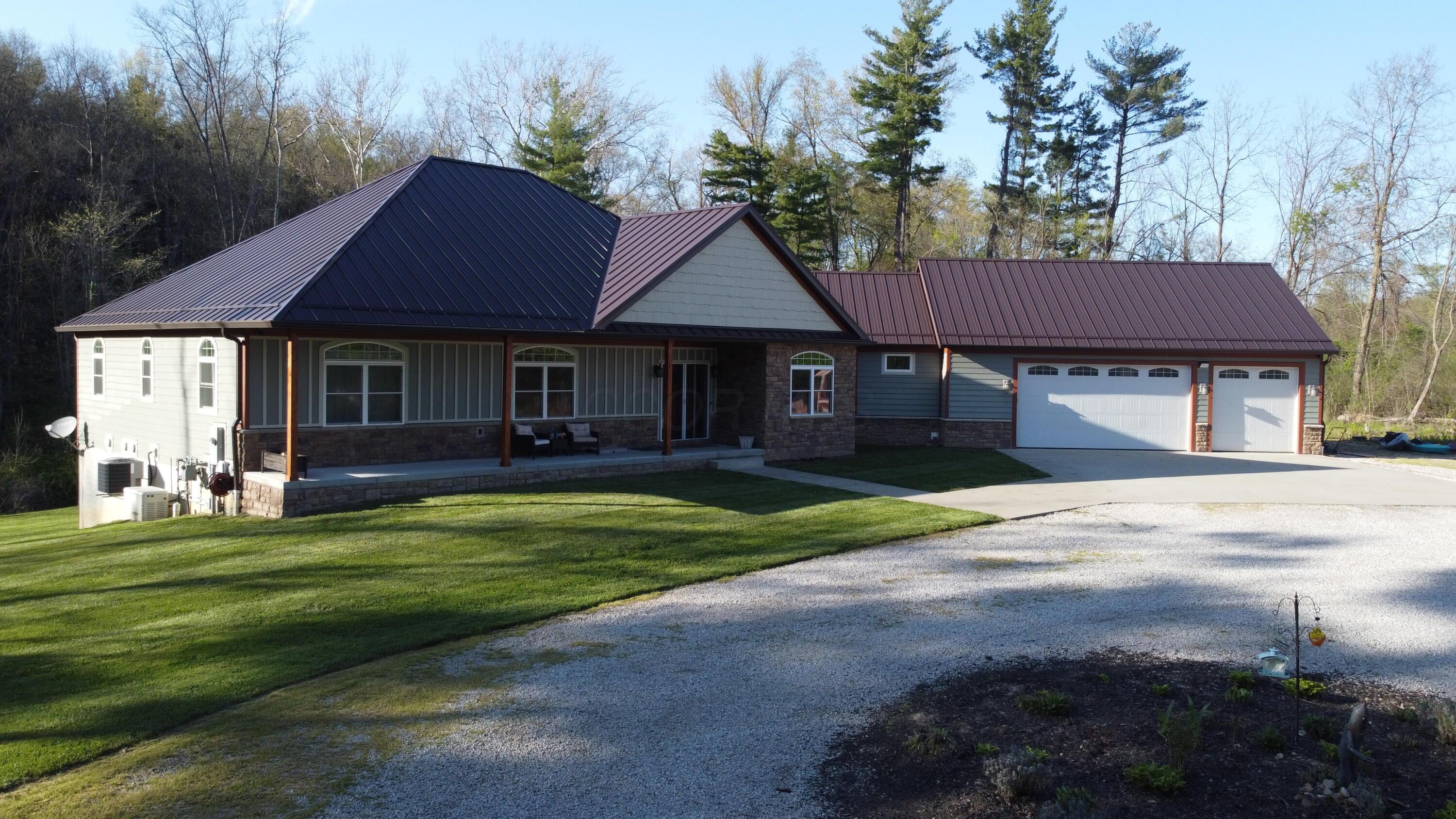 8610 Sadie Thomas Road, Johnstown, Ohio image 2
