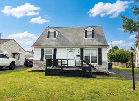 Photo of 2246 W Mound Street, Columbus, OH 43223 (MLS # 226034135)