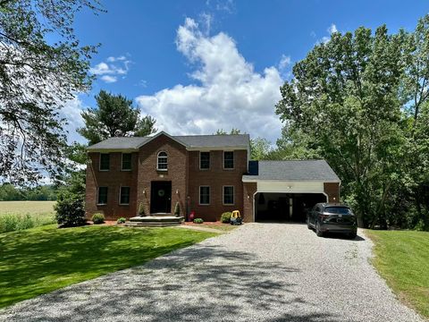 Photo of 6625 Amanda Northern Road NW, Carroll, OH 43112 (MLS # 226003583)
