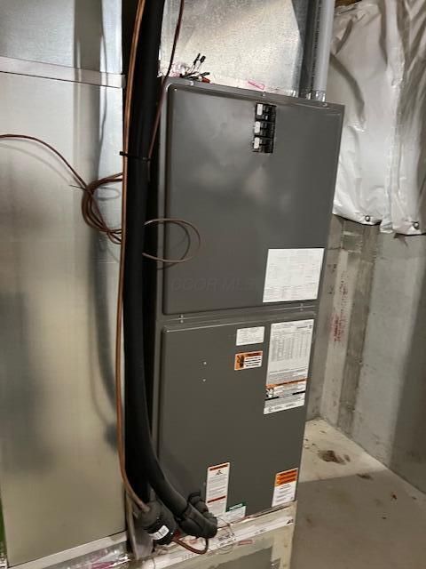 Tiny photo for 173 Lincoln Place, North Lewisburg, OH 43060 (MLS # 226000826)