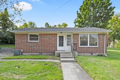 Photo of 620 N Park Street, Bellefontaine, OH 43311 (MLS # 226032126)