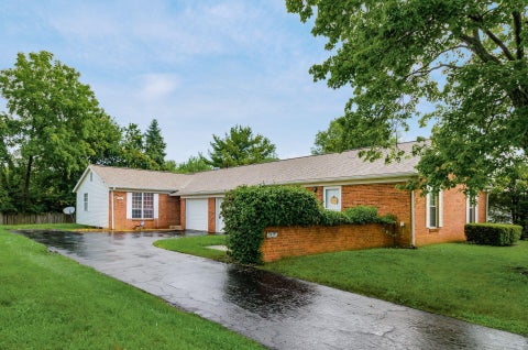 Photo of 5845-5847 Forest Hills Boulevard, Columbus, OH 43231 (MLS # 226030168)