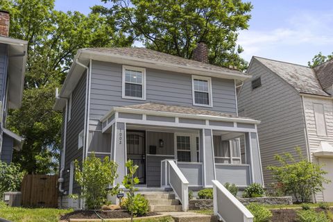 Photo of 1002 Ellsworth Avenue, Columbus, OH 43206 (MLS # 226020757)