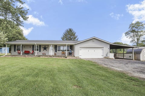 Photo of 11876 County Rd 28, Thornville, OH 43076 (MLS # 226032411)