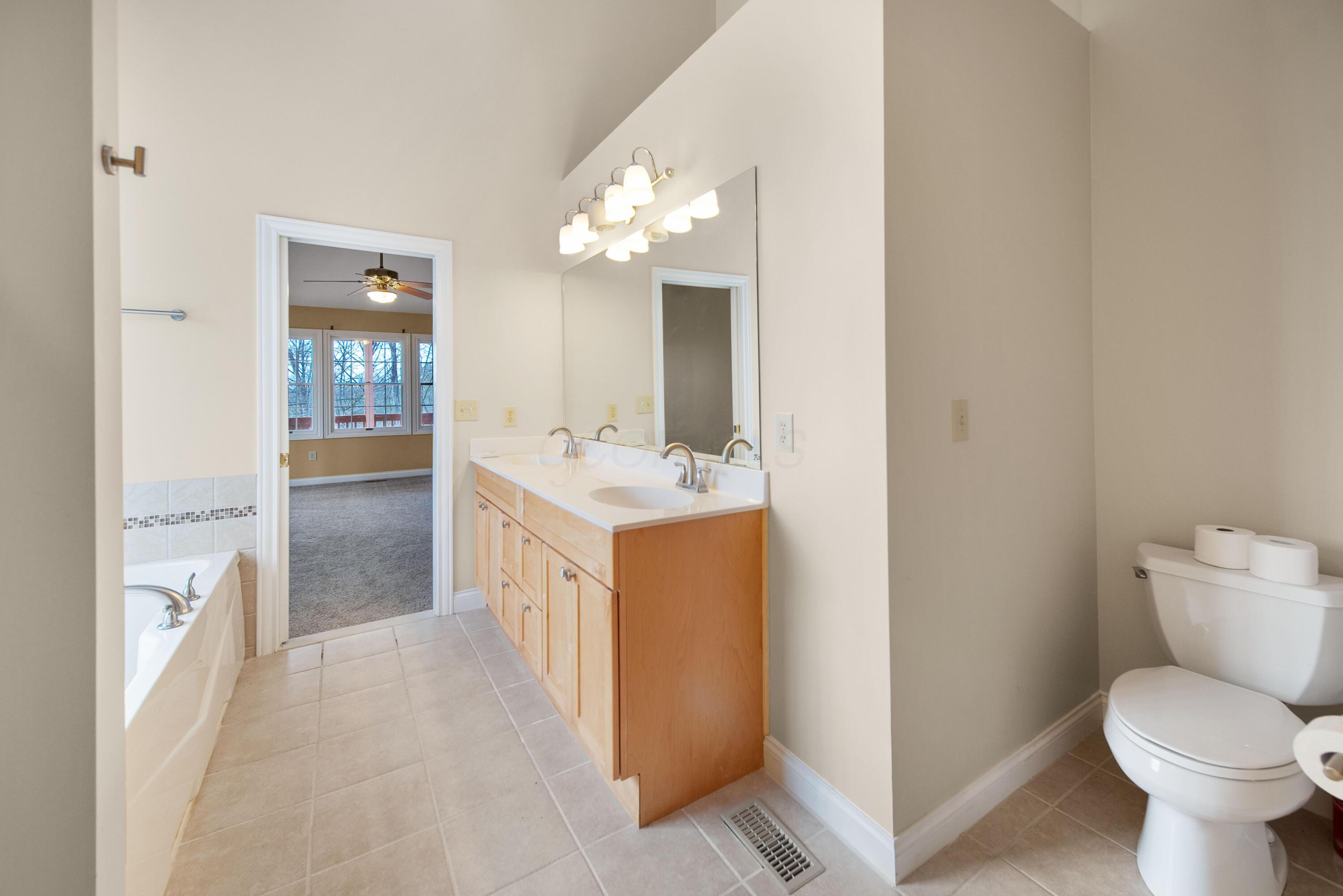 4251 Alward Road, Pataskala, Ohio image 34