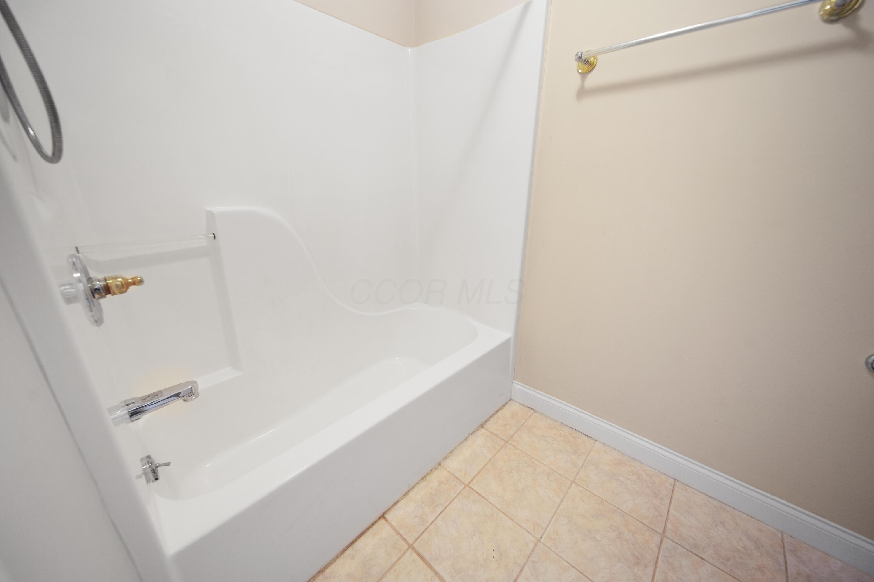 4251 Alward Road, Pataskala, Ohio image 47