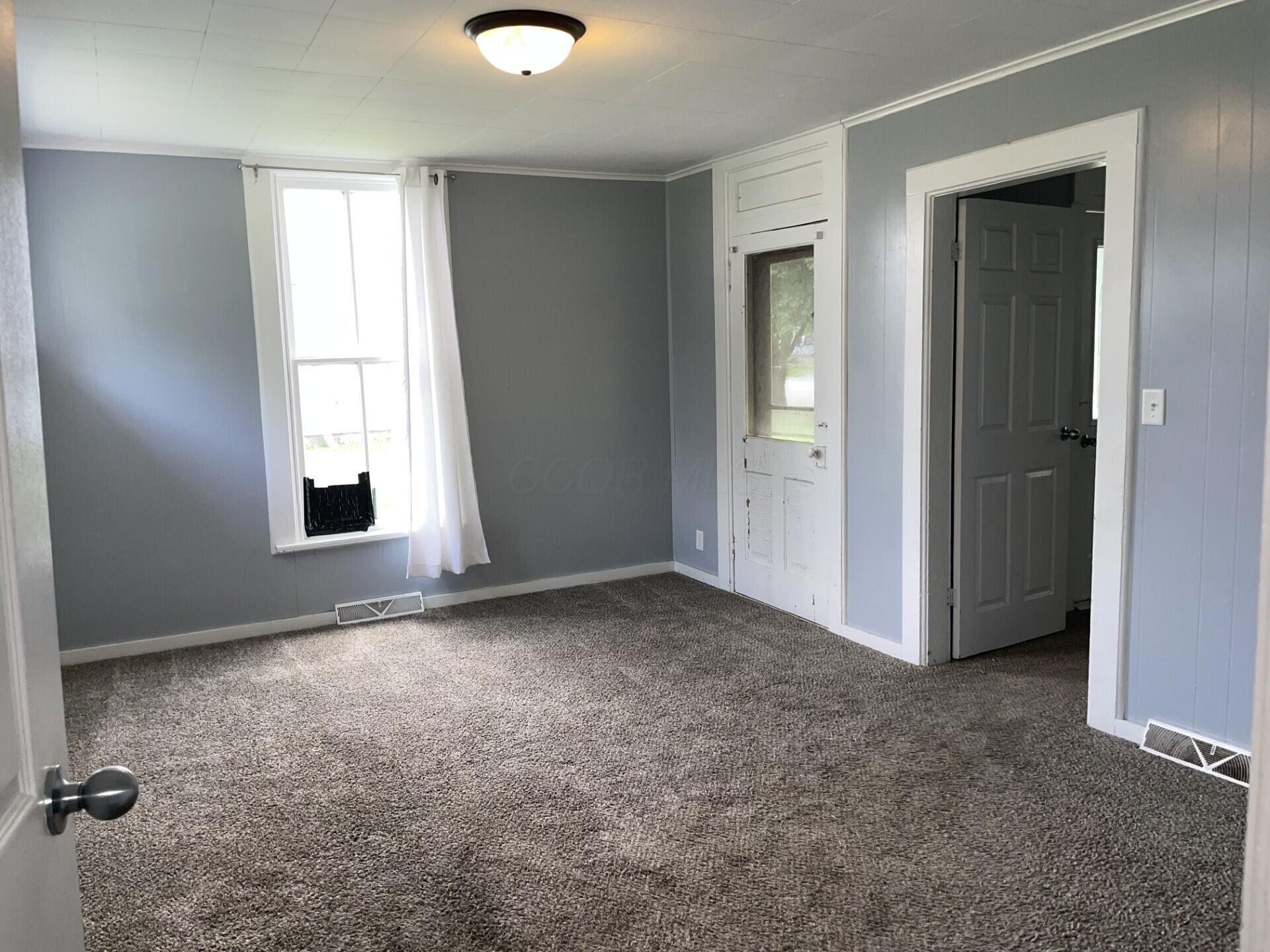 93 E Columbus Street, Mount Sterling, Ohio image 7