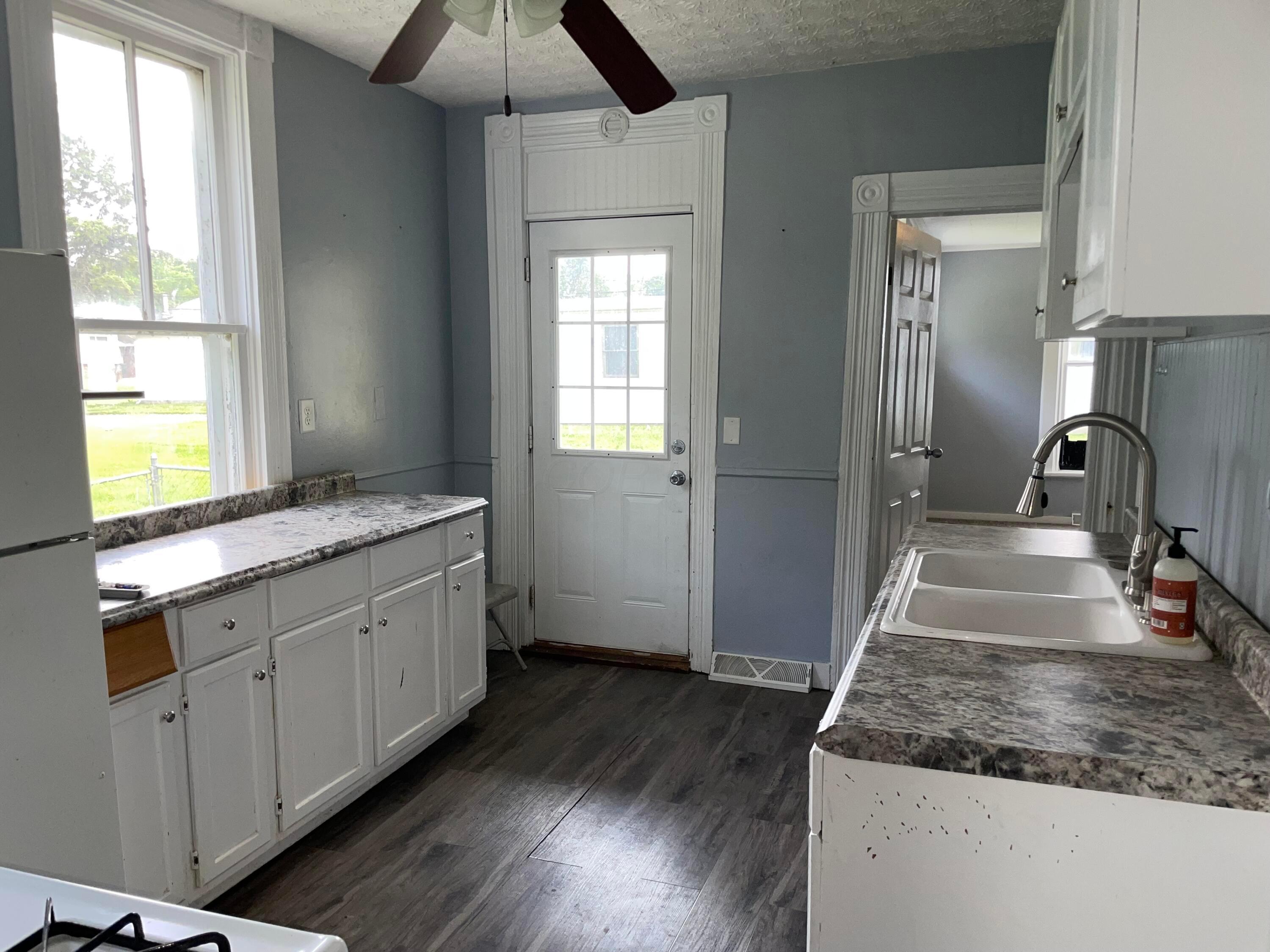 93 E Columbus Street, Mount Sterling, Ohio image 3