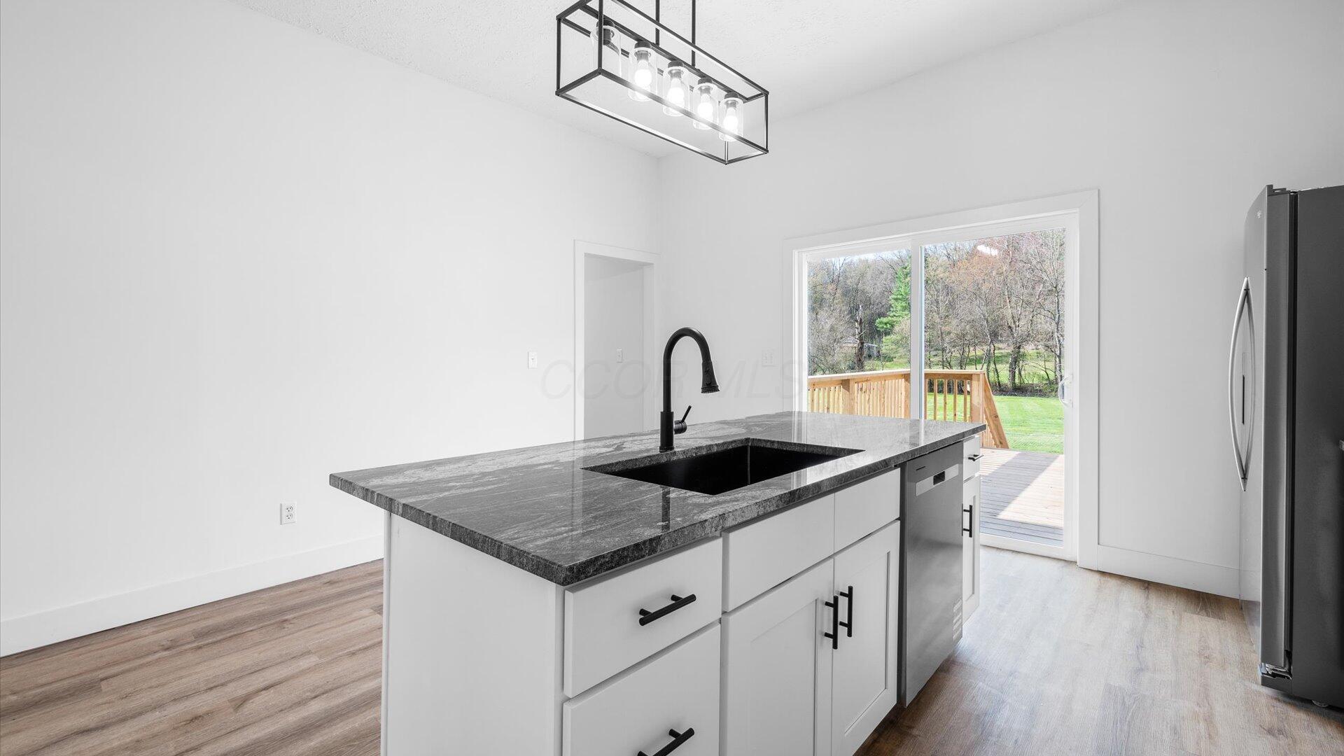2484 Coopermill Road, Zanesville, Ohio image 14