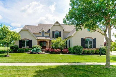 Photo of 6884 Ballantrae Place, Dublin, OH 43016 (MLS # 226016945)