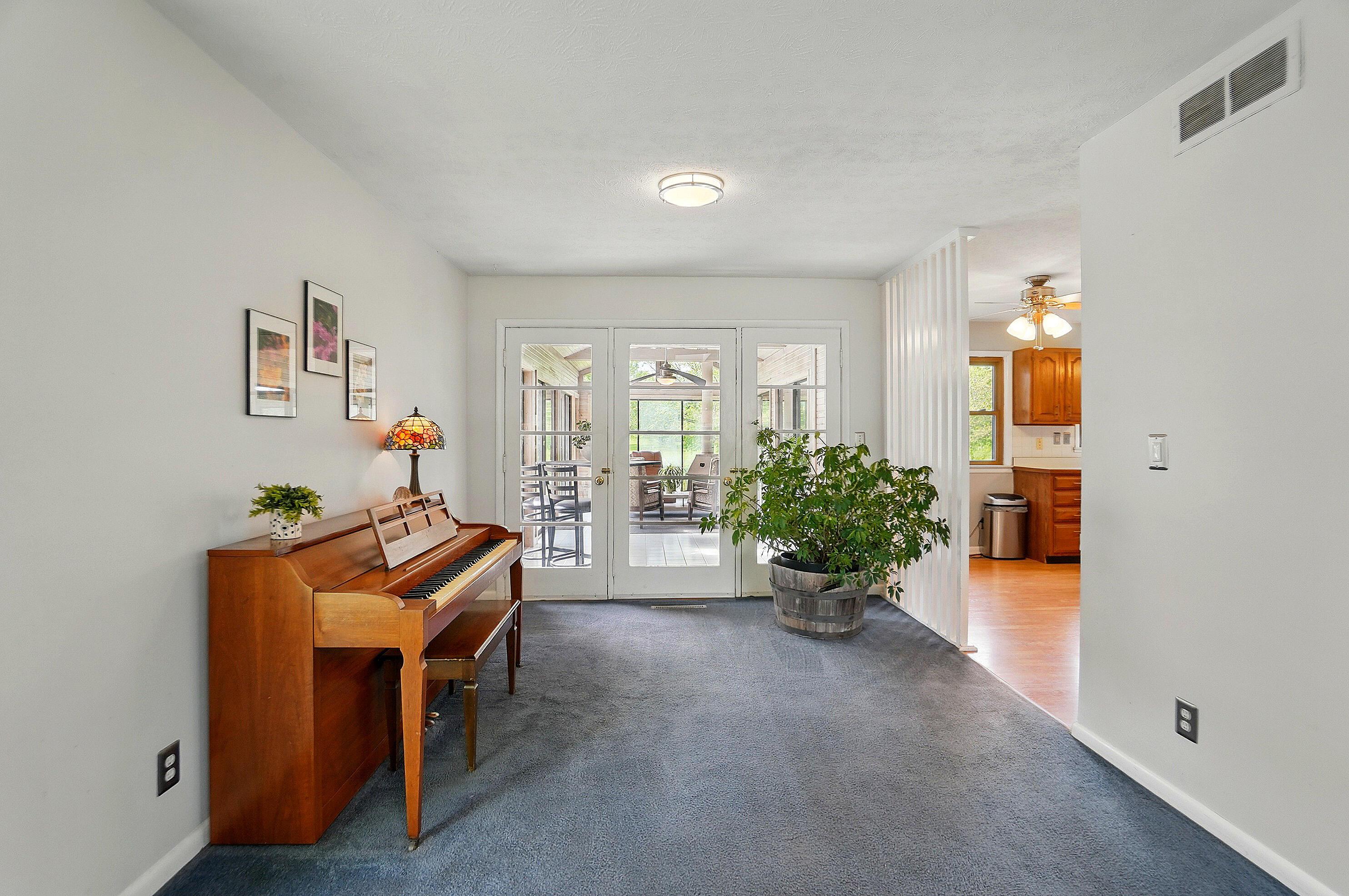 21 Hedgely Road, Springfield, Ohio image 12