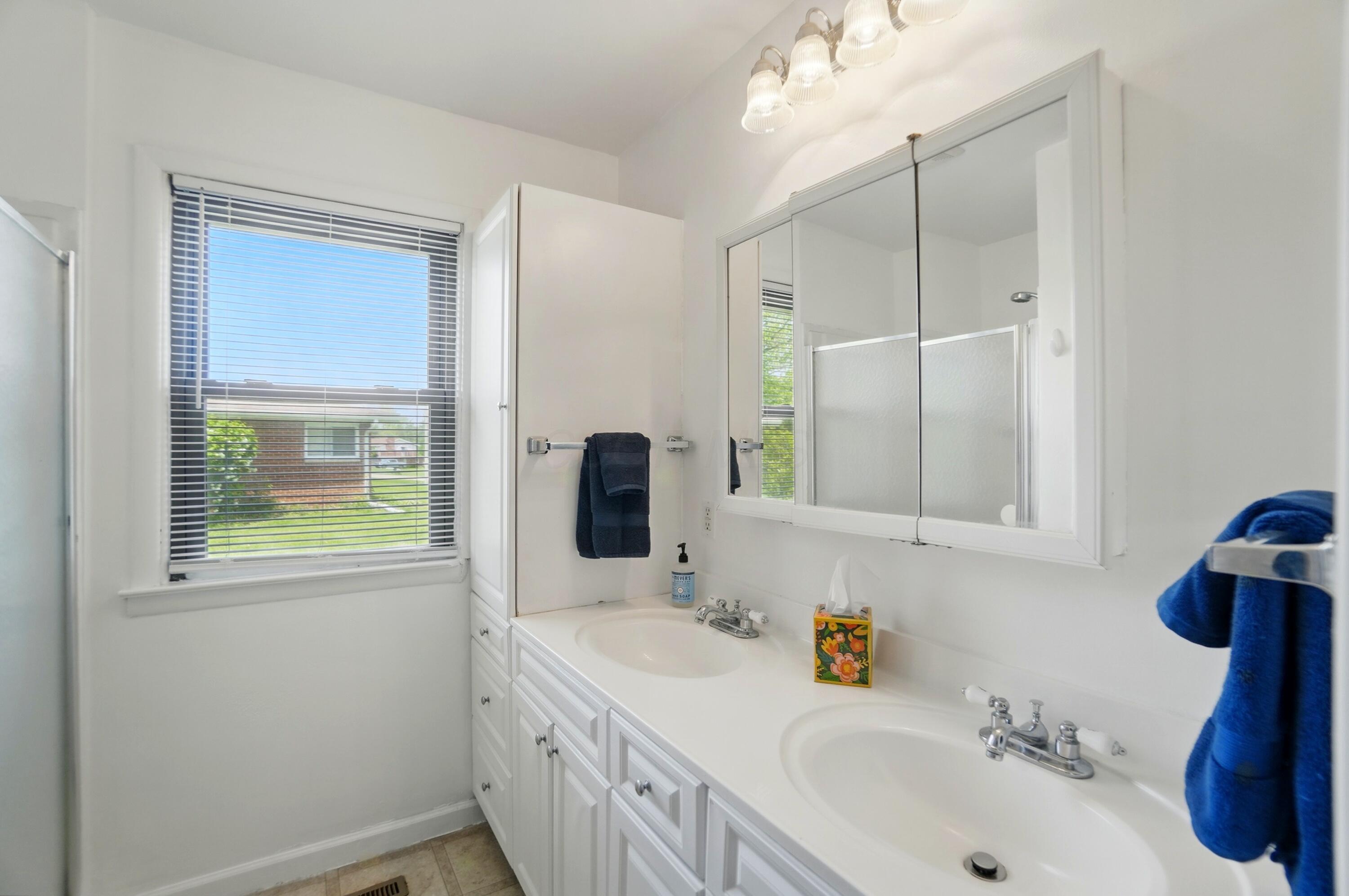 21 Hedgely Road, Springfield, Ohio image 37