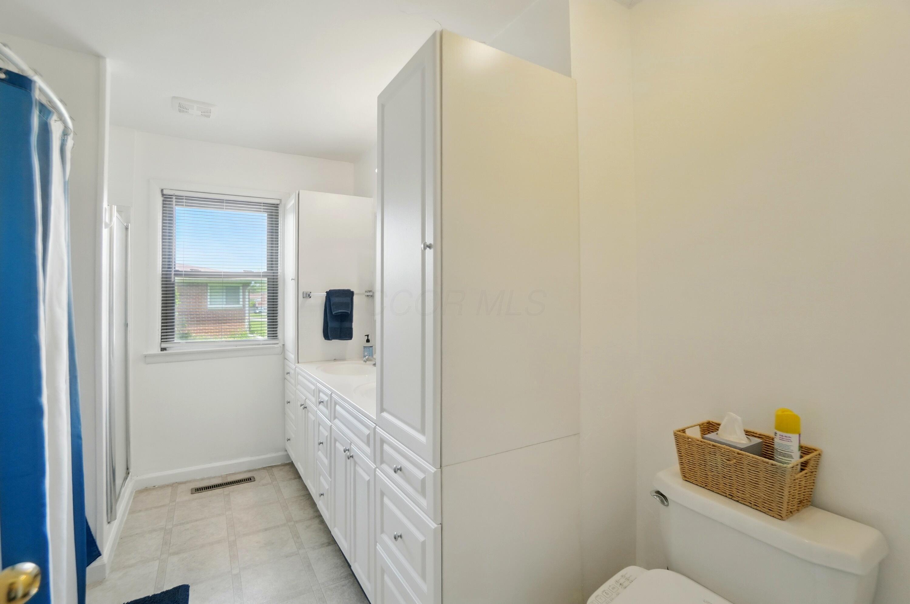 21 Hedgely Road, Springfield, Ohio image 36