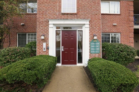 Tiny photo for 1870 Berrancher Drive, Columbus, OH 43228 (MLS # 226039270)