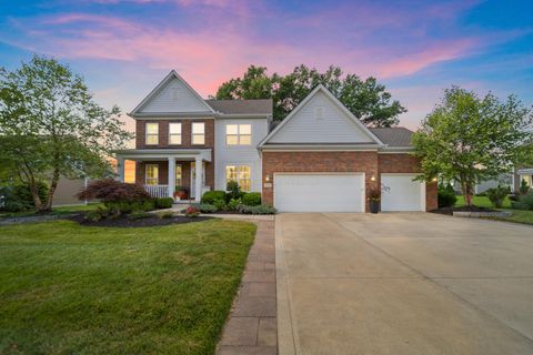 Photo of 13297 White Cross Drive NW, Pickerington, OH 43147 (MLS # 225026402)