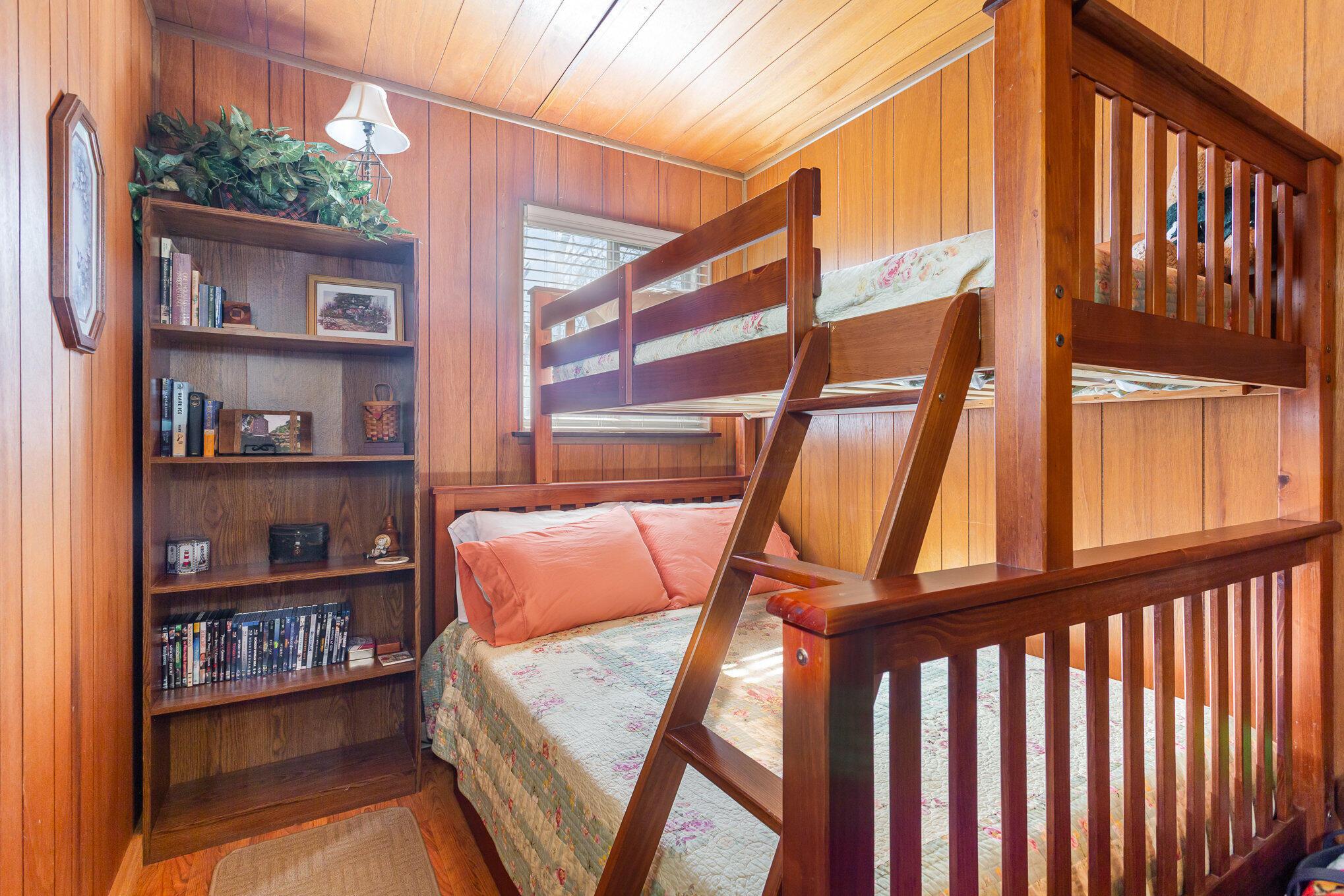 601 Navajo Lane, Sugar Grove, Ohio image 15