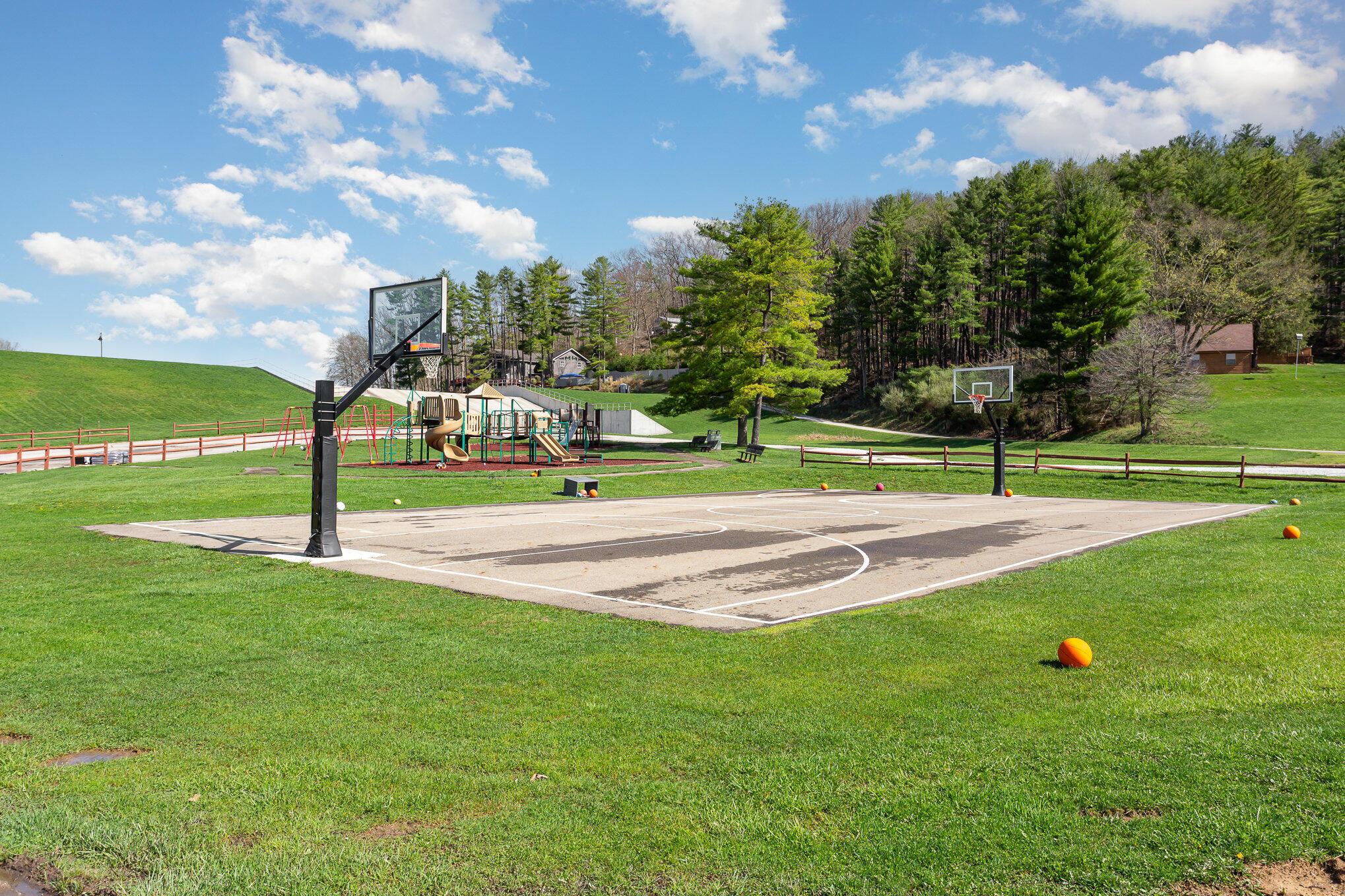 601 Navajo Lane, Sugar Grove, Ohio image 34
