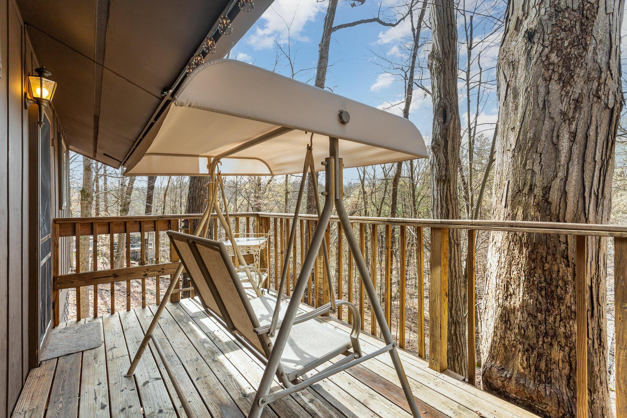 601 Navajo Lane, Sugar Grove, Ohio image 21