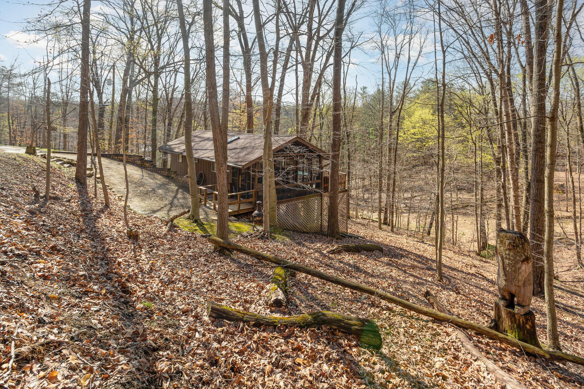 601 Navajo Lane, Sugar Grove, Ohio image 6