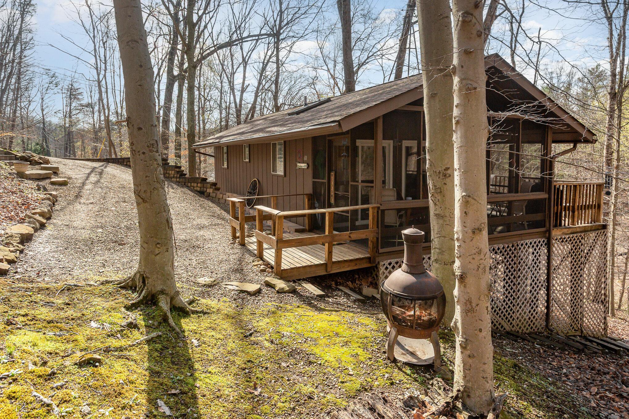 601 Navajo Lane, Sugar Grove, Ohio image 26