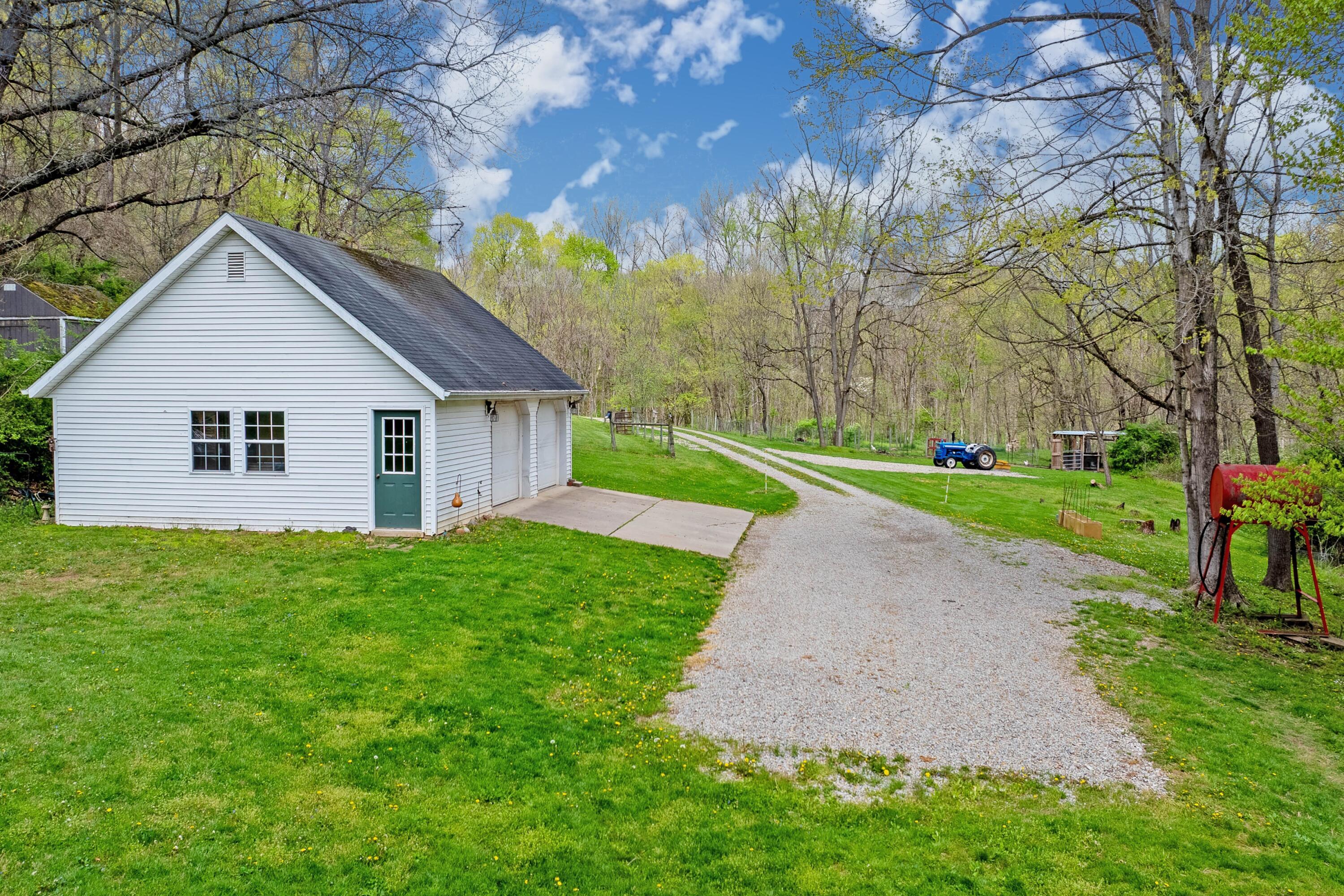 11947 Mount Hope Road, Glenford, Ohio image 39