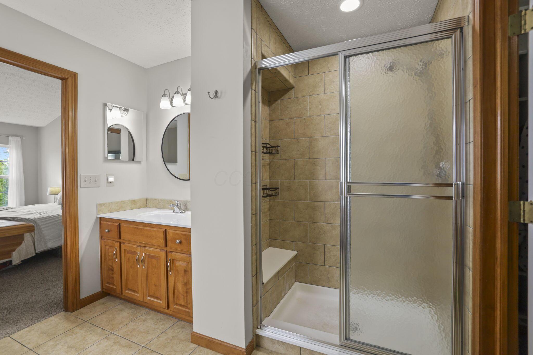 9388 Brooks Close, Powell, Ohio image 35