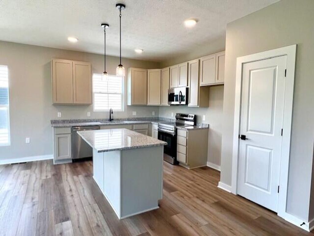 Photo of 117 Wellesley Drive, Delaware, OH 43015 (MLS # 226001569)