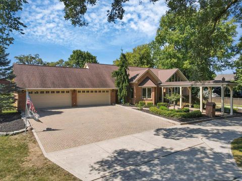 Photo of 4037 Dublin Road, Columbus, OH 43221 (MLS # 226028221)