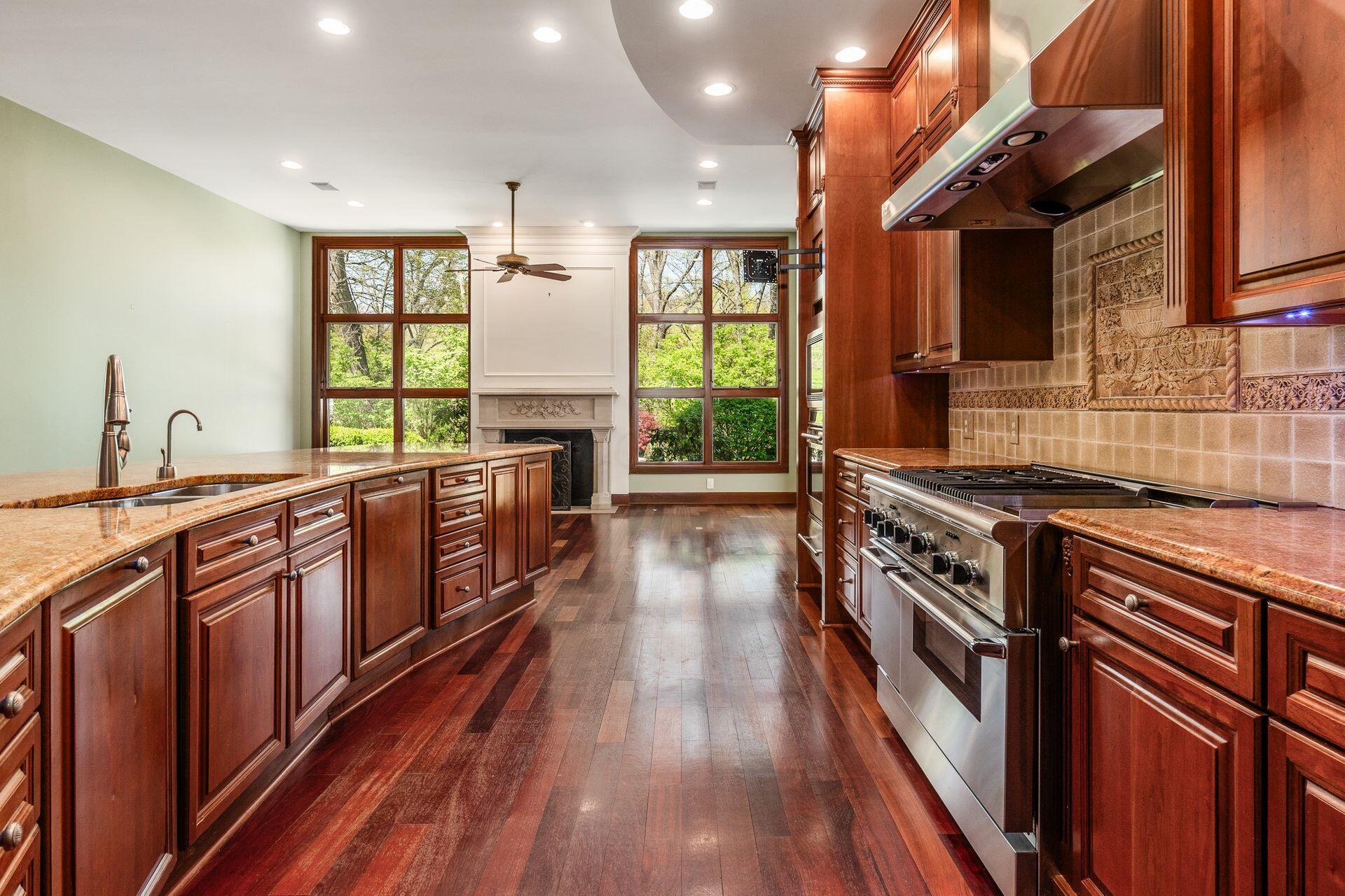 4930 E Walnut Street, Westerville, Ohio image 32