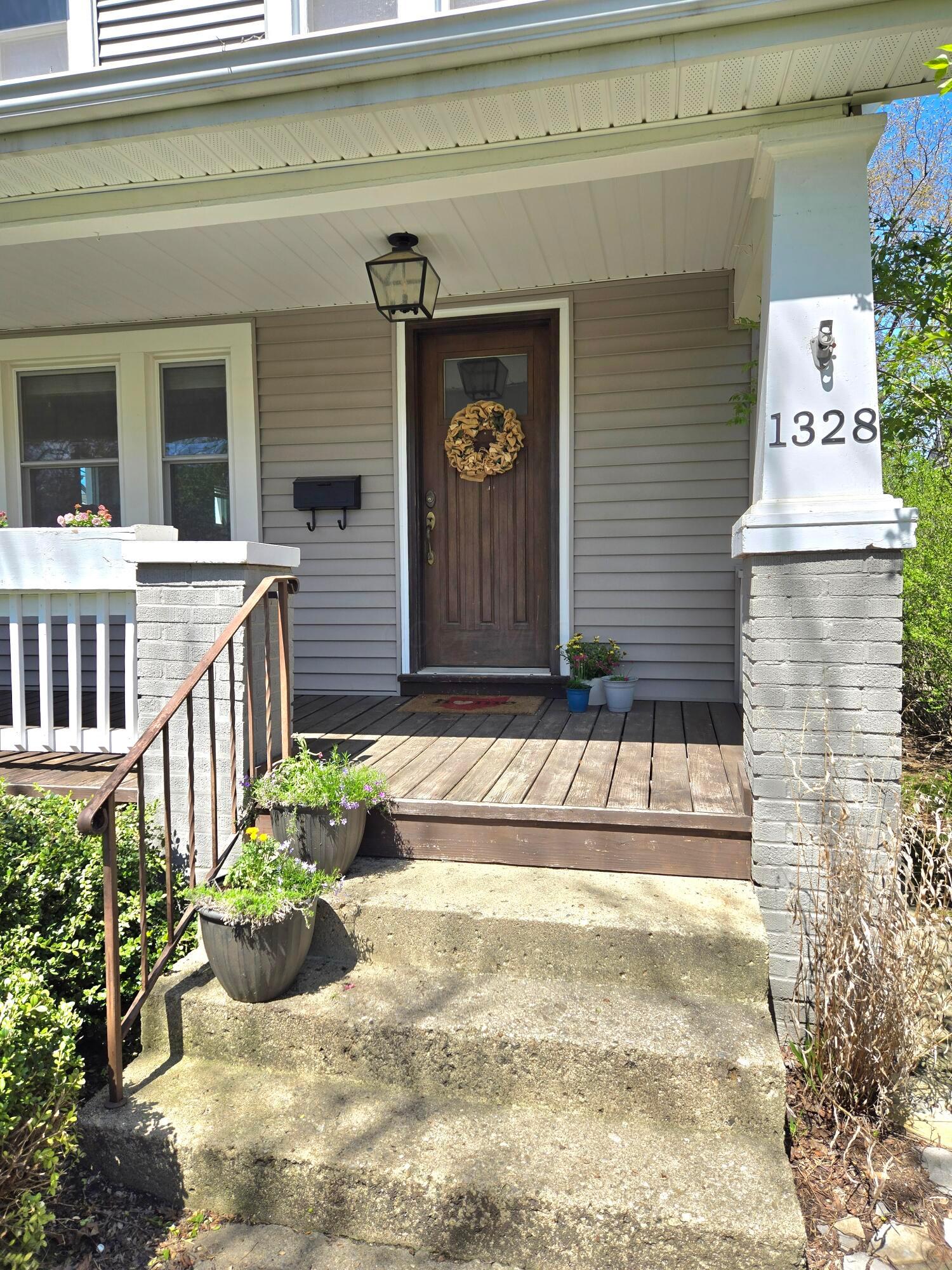1328 Haines Avenue, Columbus, Ohio image 2