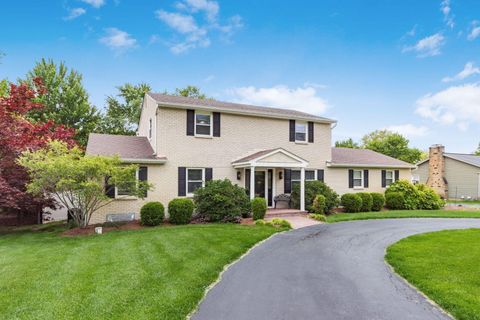 Photo of 2403 White Road, Grove City, OH 43123 (MLS # 226017539)