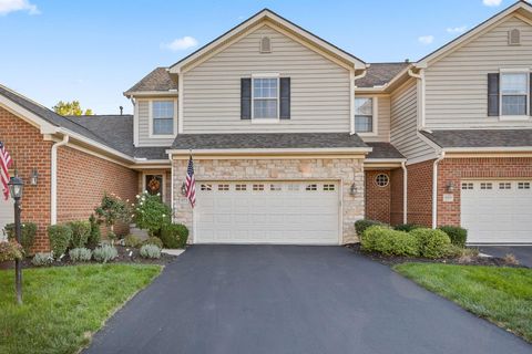 Photo of 975 Adara Drive, Columbus, OH 43240 (MLS # 225039131) Photo of 975 Adara Drive, Columbus, OH 43240 (MLS # 225039131)