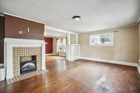 Photo of 7682 E Main Street, Reynoldsburg, OH 43068 (MLS # 225029617)