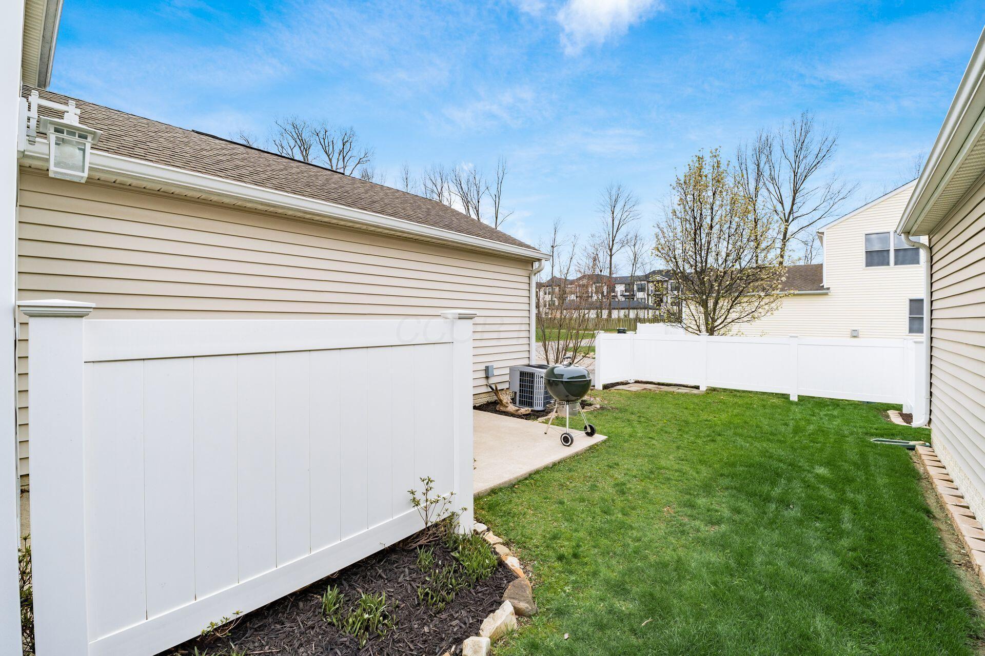 6061 Eden Valley Drive, Westerville, Ohio image 9