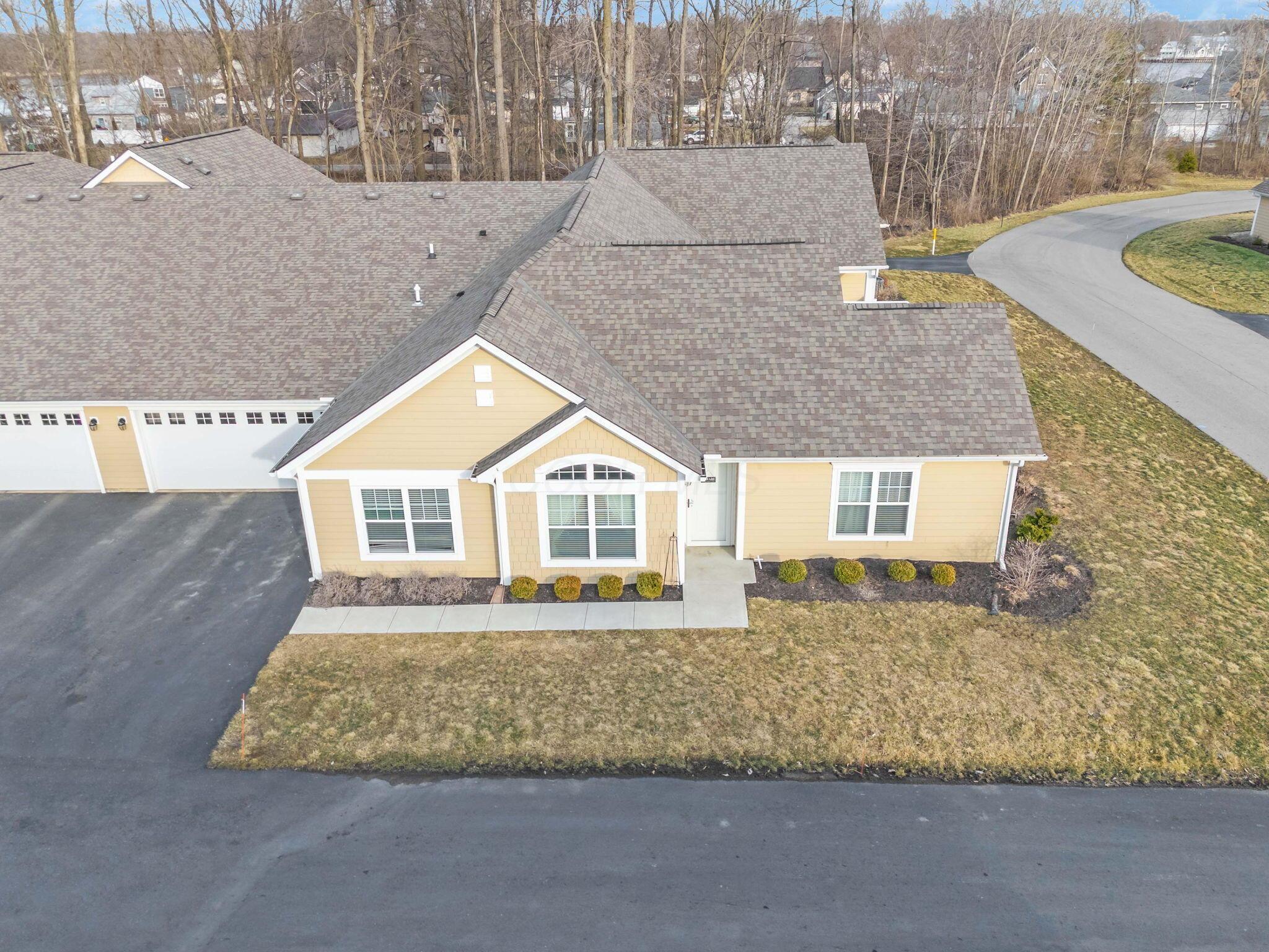 529 Providence Lane, Hebron, Ohio image 2
