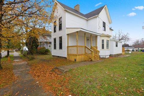 Photo of 650 E 3rd Avenue 621 #621, Columbus, OH 43201 (MLS # 225043837)