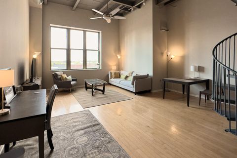 Tiny photo for 110 N 3rd Street 710 #710, Columbus, OH 43215 (MLS # 225037802)