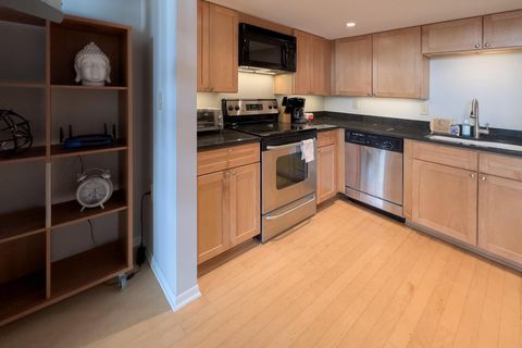 Tiny photo for 110 N 3rd Street 710 #710, Columbus, OH 43215 (MLS # 225037802)