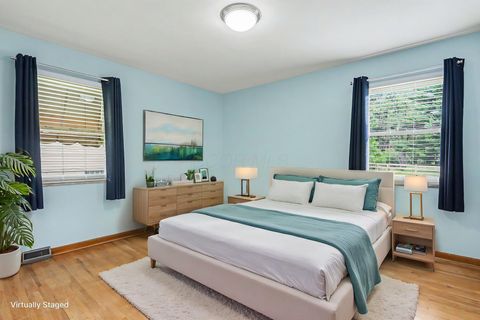 Tiny photo for 3140 Fishinger Road, Columbus, OH 43221 (MLS # 226020868)