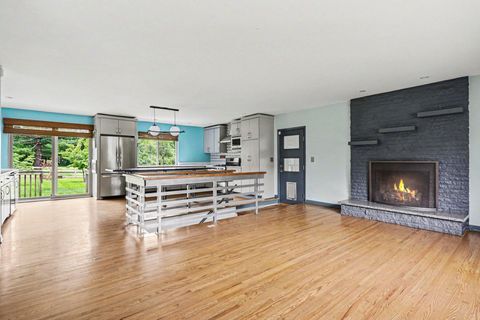 Tiny photo for 3140 Fishinger Road, Columbus, OH 43221 (MLS # 226020868)