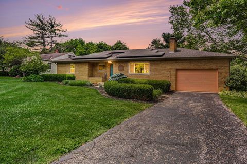 Tiny photo for 3140 Fishinger Road, Columbus, OH 43221 (MLS # 226020868)
