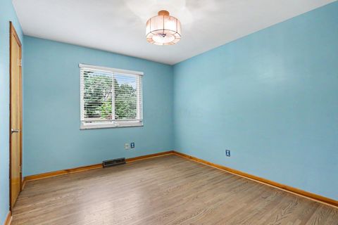 Tiny photo for 3140 Fishinger Road, Columbus, OH 43221 (MLS # 226020868)